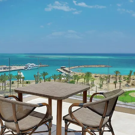 Hilton Hurghada Plaza Hotel photo